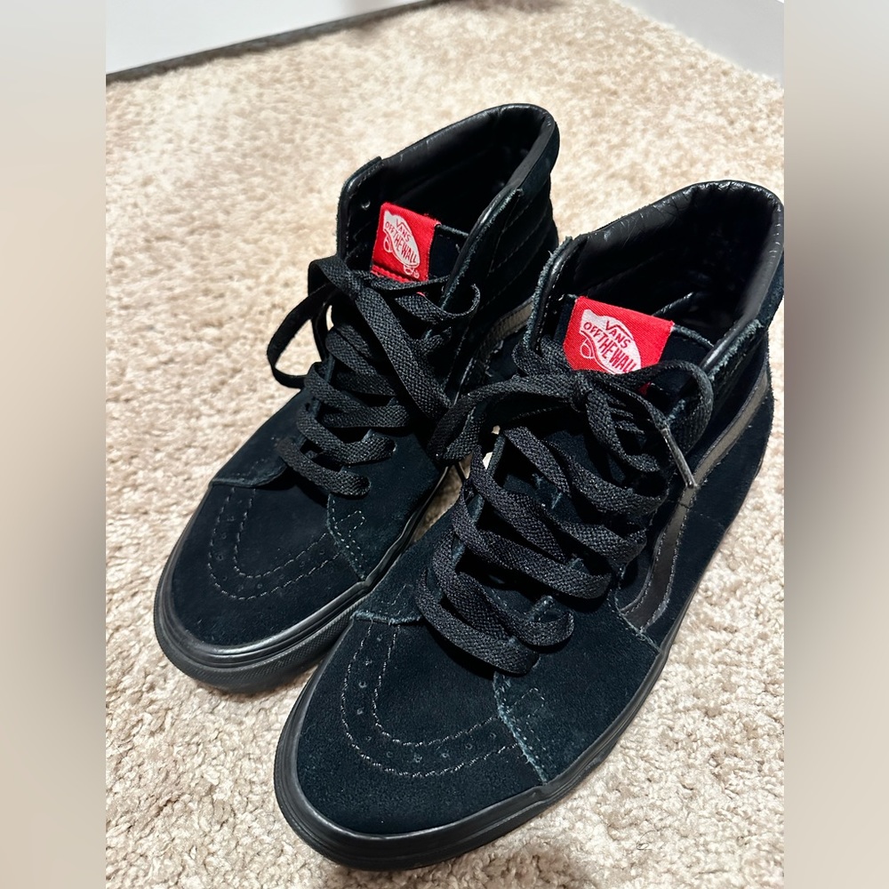 Women’s black Vans